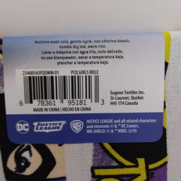 DC Comics JUSTICE LEAGUE Batgirl Supergirl Cotton Fabric Fat Quarter 18x22 Craft - Picture 4 of 4